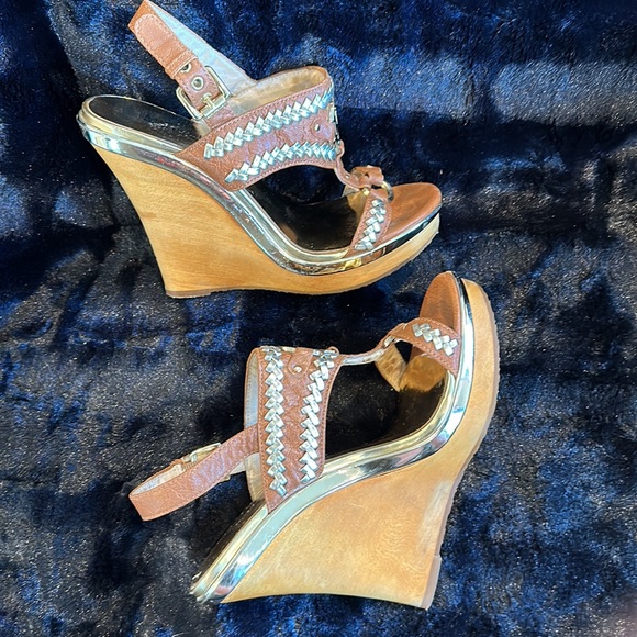 Micheal by Micheal Kors Tan leather high heel wedge Sandals Size 8M - Picture 4 of 7